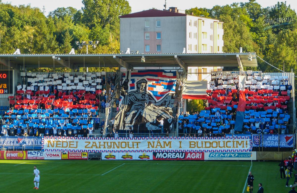 slovacko_fcb_13-14_1.jpg (230 KB)